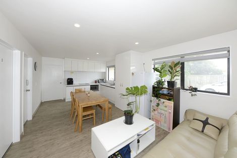 Photo of property in 48 Hooker Avenue, Bryndwr, Christchurch, 8053