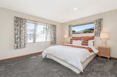 Photo of property in 128 Yaldhurst Road, Sockburn, Christchurch, 8042