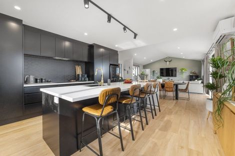 Photo of property in 11 Midsummer Avenue, Stratford, 4332