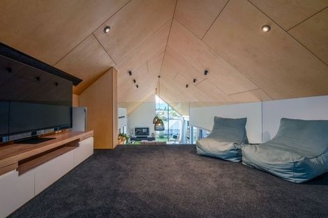 Photo of property in 7 Campbell Road, Wanaka, 9305