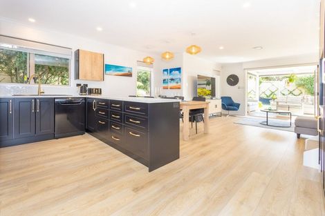 Photo of property in 21 West Hoe Heights, Orewa, 0931