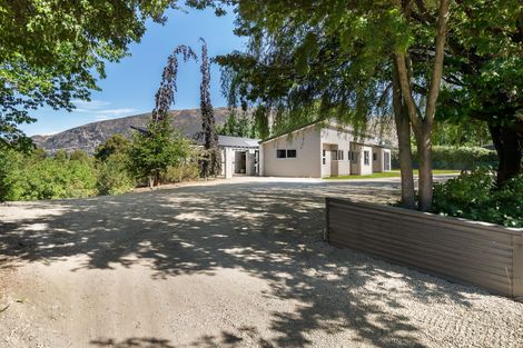 Photo of property in 293 Riverbank Road, Wanaka, 9382