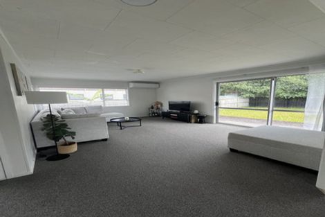 Photo of property in 95 Santiago Crescent, Unsworth Heights, Auckland, 0632