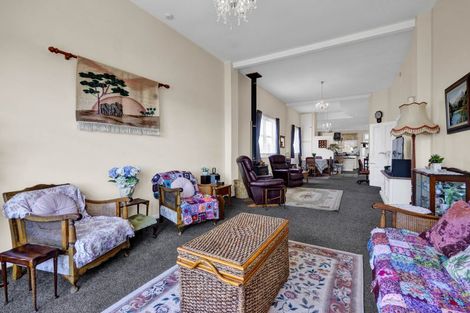 Photo of property in 3 Victoria Street, Hawera, 4610