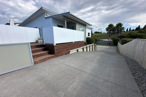 Photo of property in 13a Heta Road, Highlands Park, New Plymouth, 4312