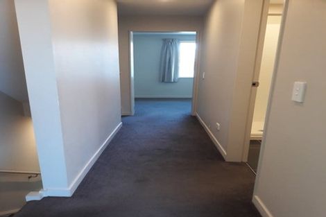Photo of property in 2u9 Stone Street, Miramar, Wellington, 6022