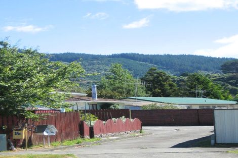 Photo of property in 14 Beryl Grove, Birchville, Upper Hutt, 5018