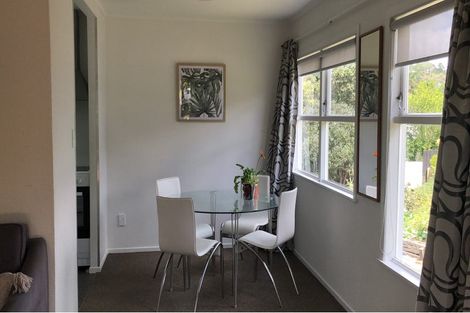 Photo of property in 6 Philip Place, Hillcrest, Auckland, 0627