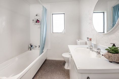 Photo of property in 1310 Jubilee Street, Mayfair, Hastings, 4122