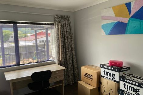 Photo of property in 5b Kilkenny Grove, Wainuiomata, Lower Hutt, 5014