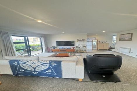 Photo of property in 16 Whiri Lane, Hobsonville, Auckland, 0616