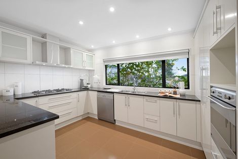 Photo of property in 104 San Marino Drive West, Henderson, Auckland, 0612