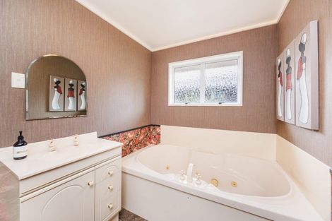 Photo of property in 7 Woodfield Avenue, Roslyn, Palmerston North, 4414
