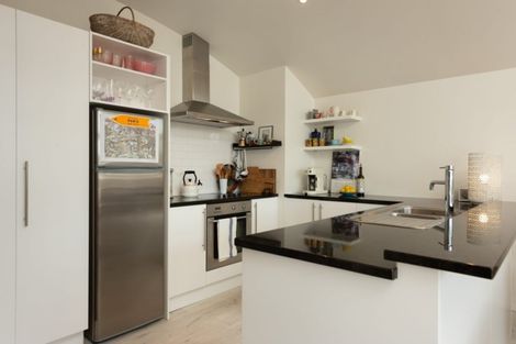 Photo of property in 205/27 Banks Avenue, Mount Maunganui, 3116