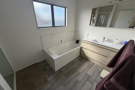 Photo of property in 25 Raleigh Avenue, Fairview Downs, Hamilton, 3214