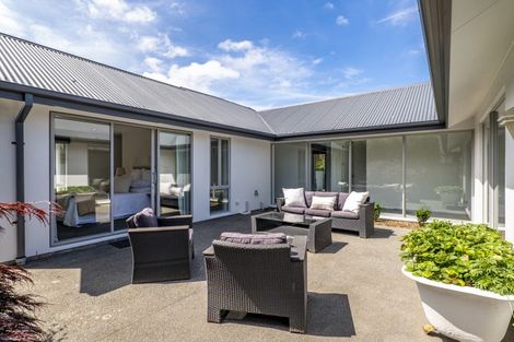 Photo of property in 5 Millpond Place, Parklands, Christchurch, 8083