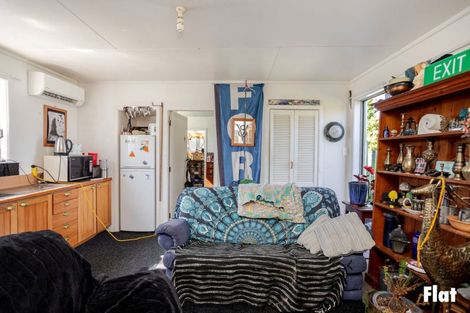 Photo of property in 28 Fox Street, Woodville, 4920