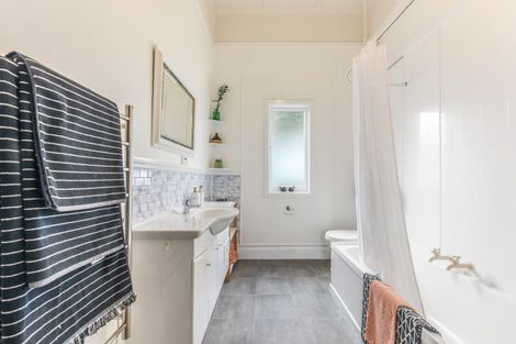 Photo of property in 9 Waimea Road, Nelson South, Nelson, 7010