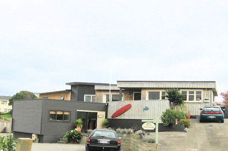 Photo of property in 8 Park Road, Paraparaumu Beach, Paraparaumu, 5032