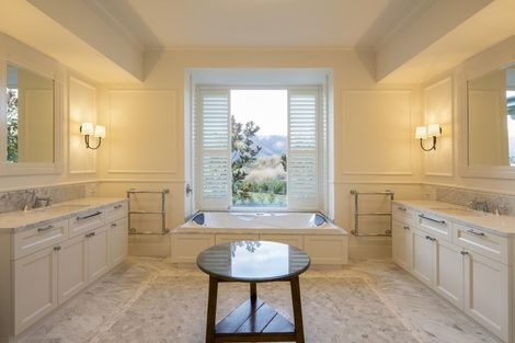 Photo of property in 2 Haggitt Lane, Lake Hayes, Queenstown, 9371