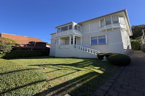 Photo of property in 14 Glen Road, Kelburn, Wellington, 6012