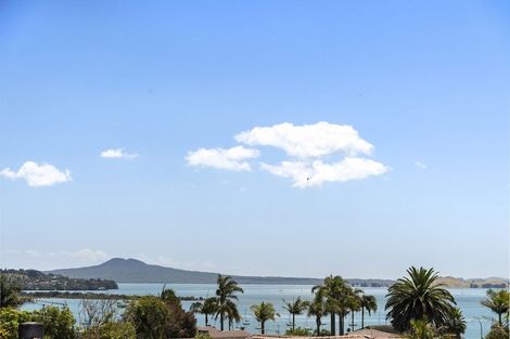 Photo of property in 1/10 Coquille Place, Half Moon Bay, Auckland, 2012