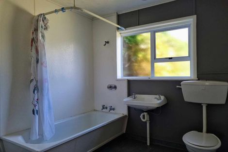 Photo of property in 2 Chard Street, Westown, New Plymouth, 4310