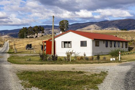 Photo of property in 42 Kawiu Road, Levin, 5510