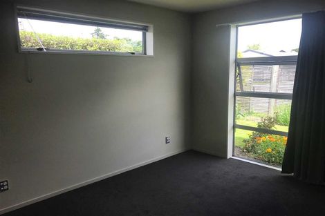 Photo of property in 55 Lyndon Street, Riccarton, Christchurch, 8041