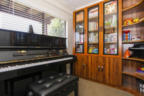 Photo of property in 2/107 Golf Road, New Lynn, Auckland, 0600