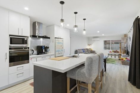 Photo of property in 84 Penetaka Heights, Pyes Pa, Tauranga, 3112