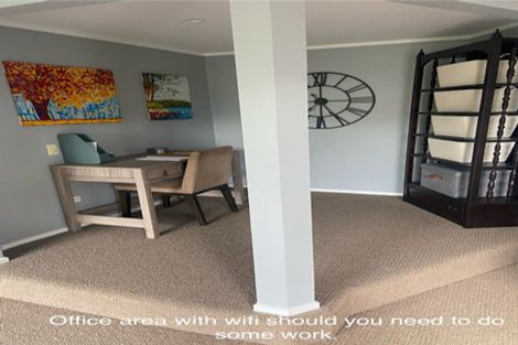 Photo of property in 5a Bruce Street, Northcote Point, Auckland, 0627