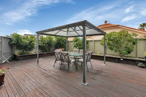 Photo of property in 3 Bermuda Place, One Tree Point, 0118