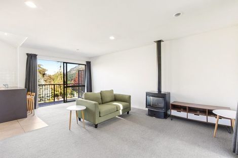 Photo of property in Arno Apartment, 10/8 Mckerrow Place, Sunshine Bay, Queenstown, 9300