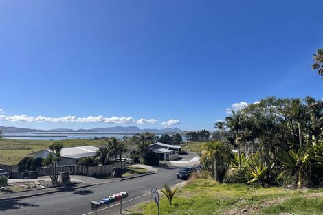 Photo of property in 8 Matakohe Place, Portland, Whangarei, 0178