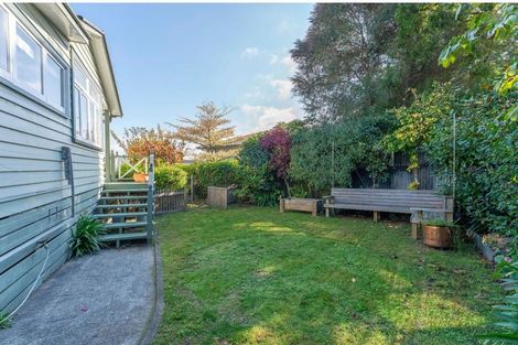 Photo of property in 10 Tamatea Road, Taupo, 3330