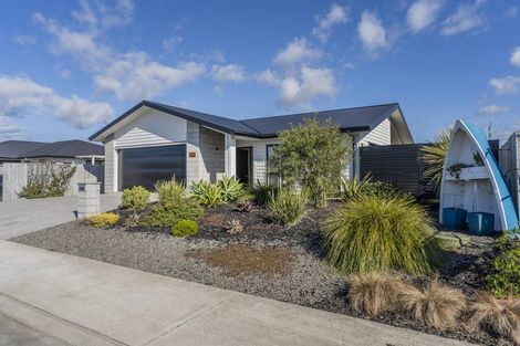 Photo of property in 155 Kupe Drive, Whitianga, 3510