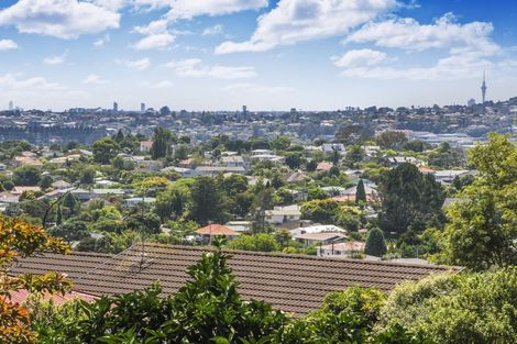 Photo of property in 2/107 Golf Road, New Lynn, Auckland, 0600