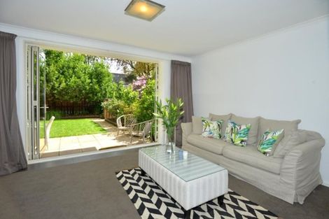 Photo of property in 2/78 Holly Road, St Albans, Christchurch, 8014