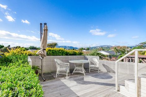 Photo of property in 22 Gray Avenue, Paraparaumu Beach, Paraparaumu, 5032