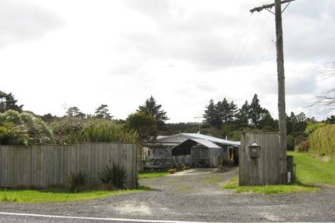 Photo of property in 35 Kauri Road, Whenuapai, Auckland, 0618