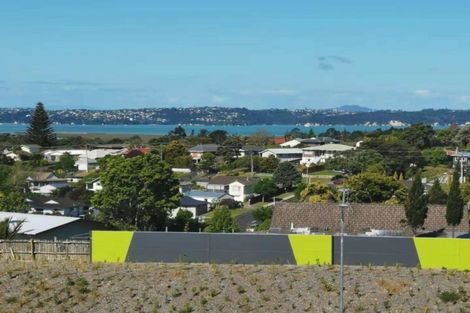 Photo of property in 116c Royal Road, Massey, Auckland, 0614