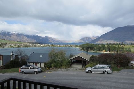 Photo of property in 8 Earnslaw Terrace, Queenstown, 9300
