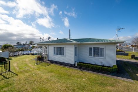 Photo of property in 86 Broadway, Stratford, 4332