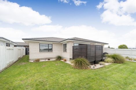Photo of property in 6 Wescombe Grove, Feilding, 4702