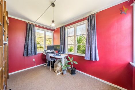 Photo of property in 87 Seddon Street, Naenae, Lower Hutt, 5011