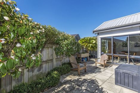 Photo of property in 50 Resolution Drive, Whitby, Porirua, 5024