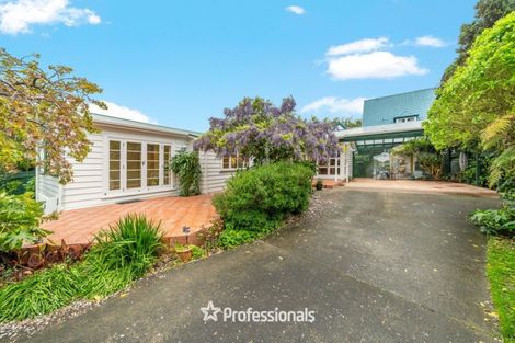 Photo of property in 8 Willoughby Street, Woburn, Lower Hutt, 5010