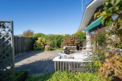 Photo of property in 6 Woodstock Crescent, Leamington, Cambridge, 3432
