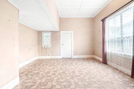 Photo of property in 68 Derwent Street, Island Bay, Wellington, 6023